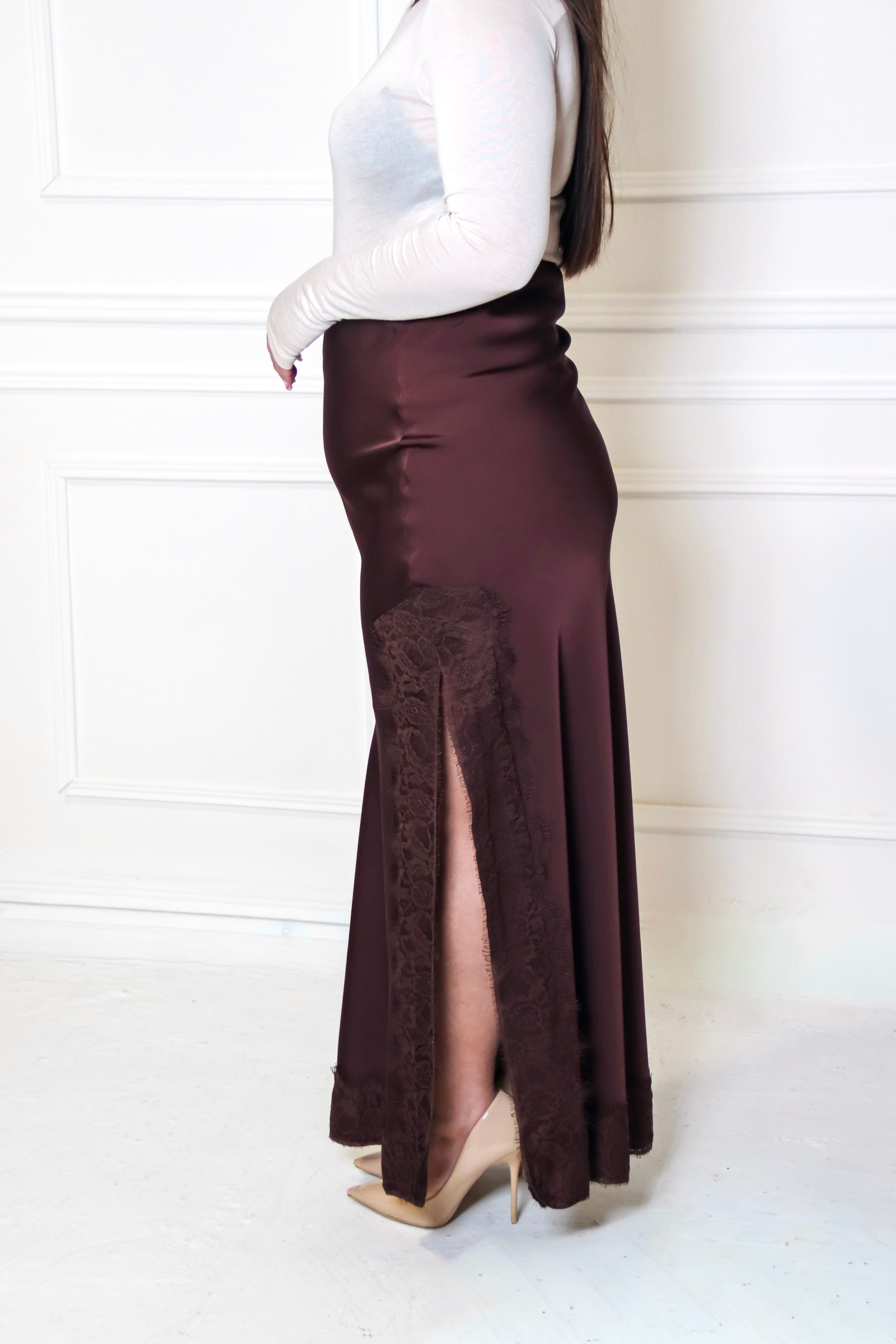 Gonna pizzo laterale